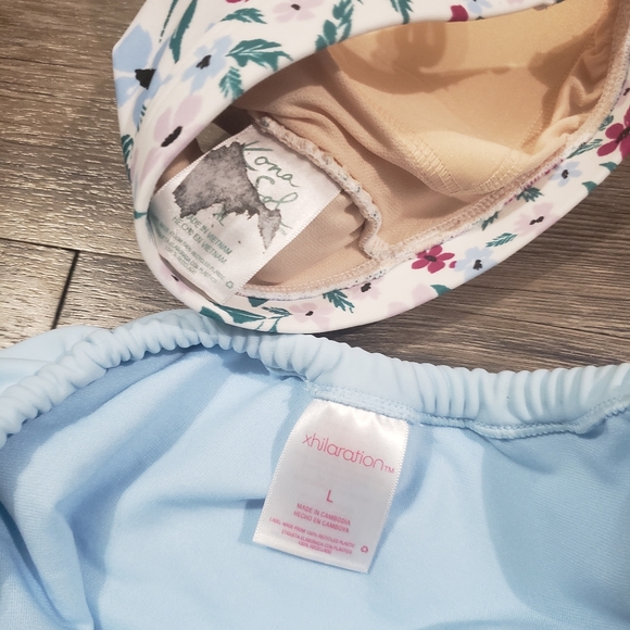 Blue flower bikini swimsuit - Picture 3 of 4